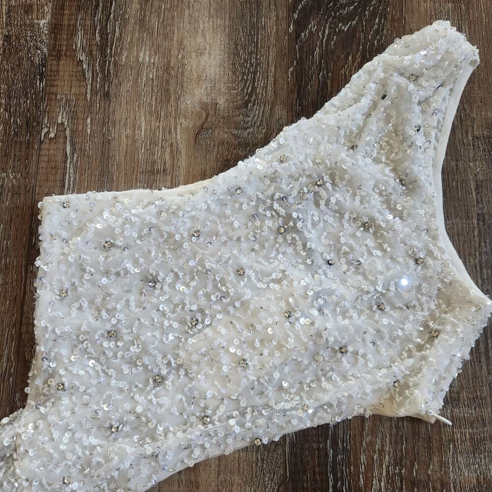 Retrofete Quinn Sequin Top in White Size XXS One Shoulder Crop NWT Beading - Picture 4 of 12